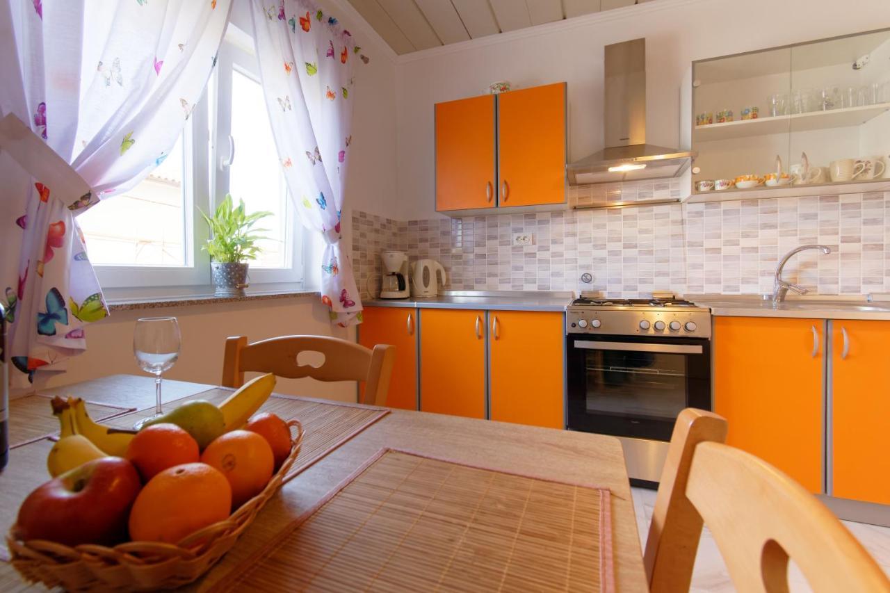 אומאג Apartments Grassi By Rent Istria מראה חיצוני תמונה