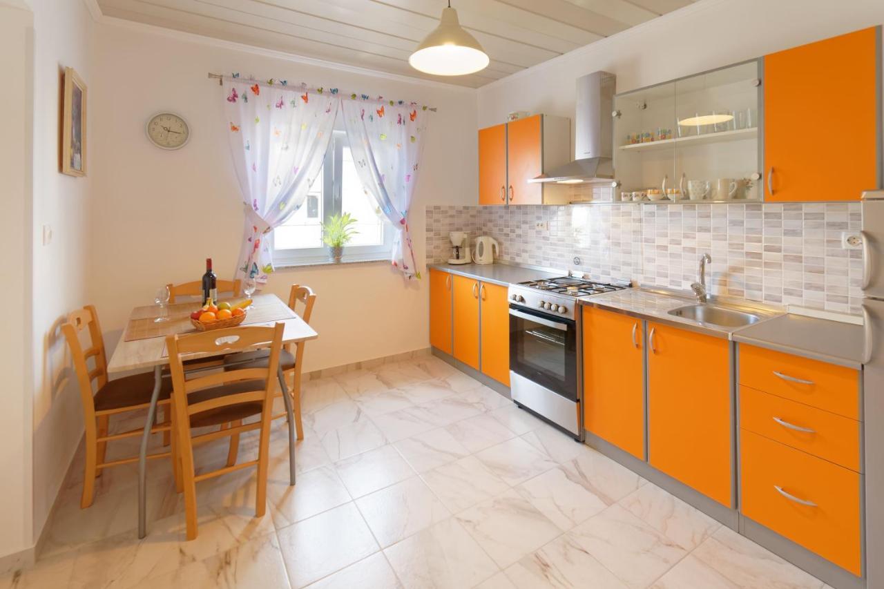אומאג Apartments Grassi By Rent Istria מראה חיצוני תמונה