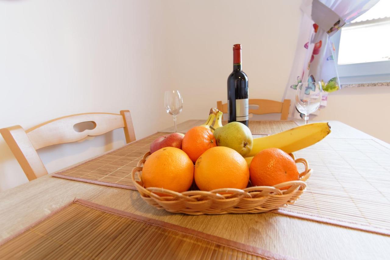 אומאג Apartments Grassi By Rent Istria מראה חיצוני תמונה