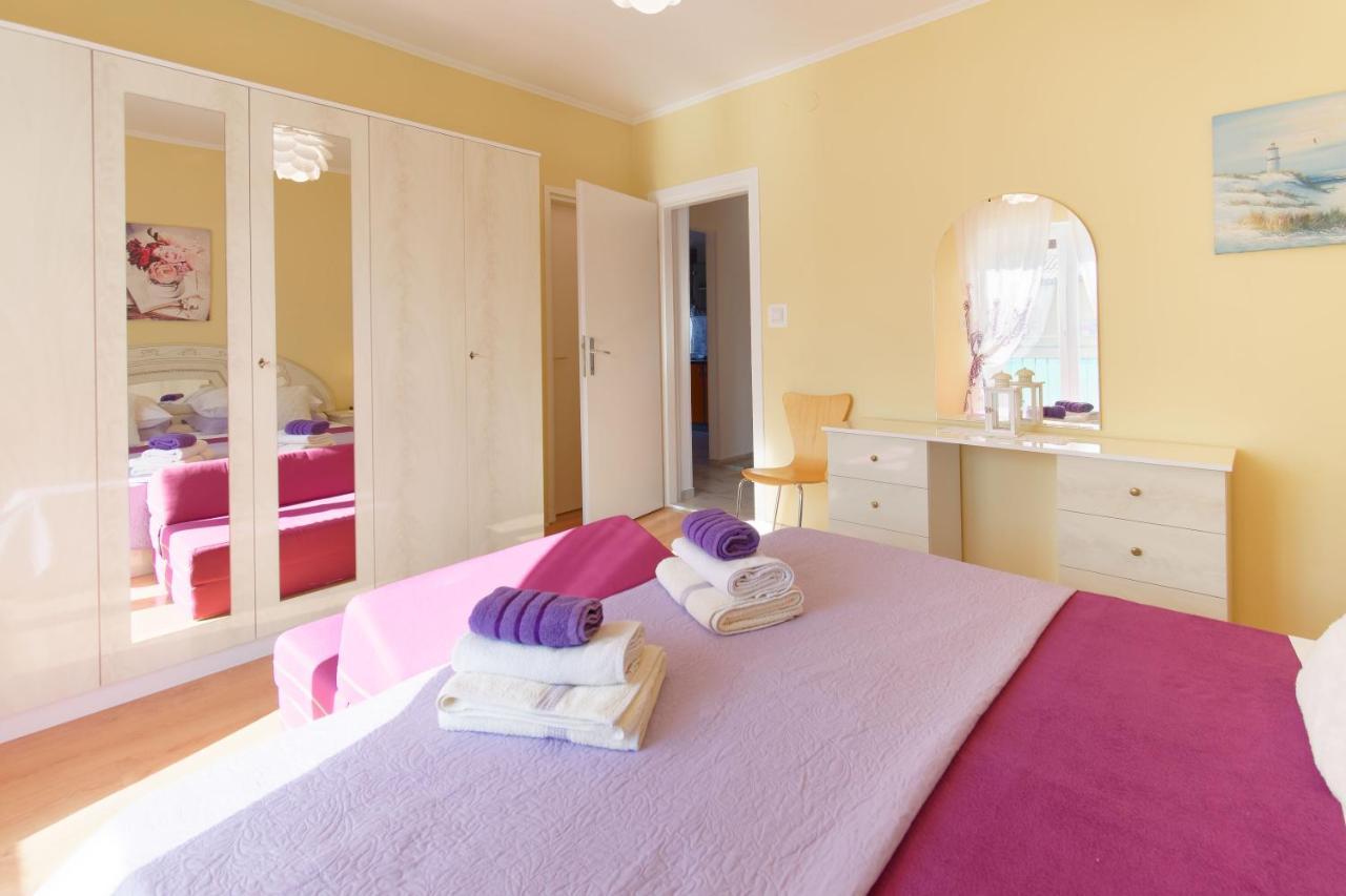 אומאג Apartments Grassi By Rent Istria מראה חיצוני תמונה